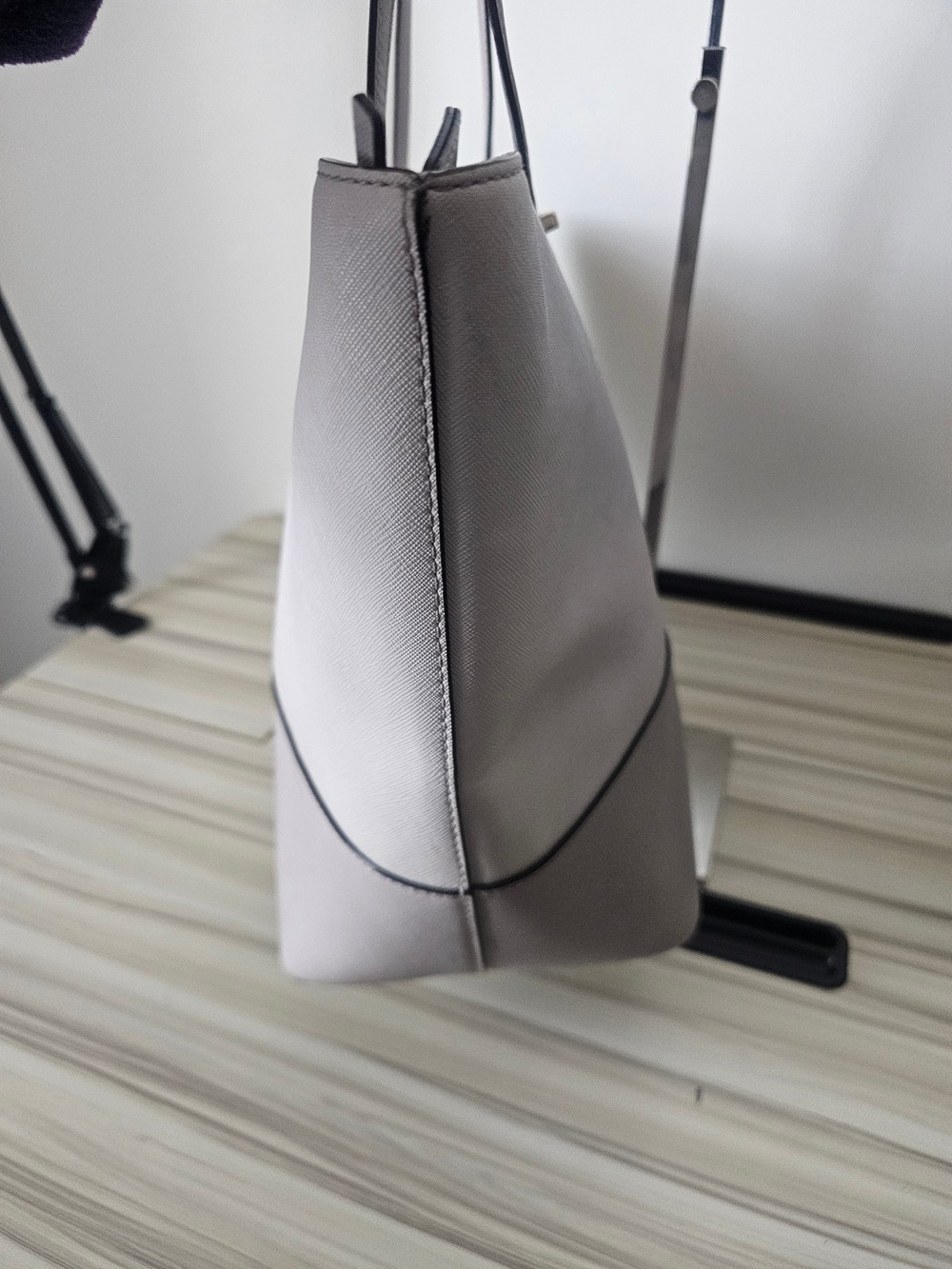 KATE SPADE Large Gray Saffiano Leather Tote Bag - Picture 3 of 8